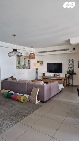 דירה, הוד השרון