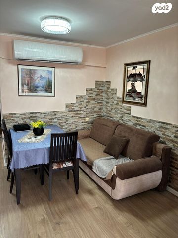 דירה, משעול רוגל 1077, נווה דוד, דימונה