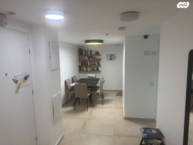 דירה, יצחק שמיר, רמת הדר, גבעת שמואל