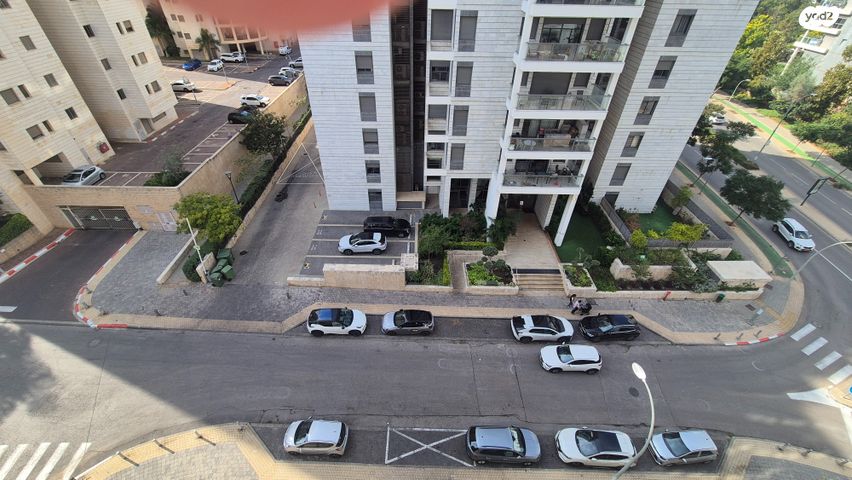 דירה, הוד השרון