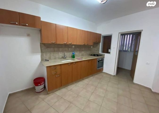 דירה, האמוראים, יבנה