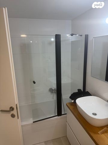 דירה, יצחק שמיר, רמת הדר, גבעת שמואל