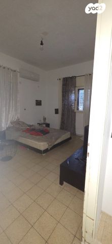 דירה, הלפר, בת ים