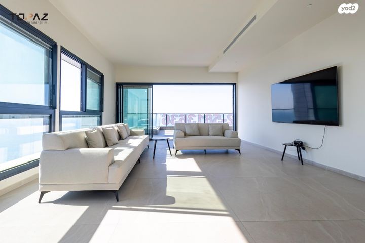 גג/ פנטהאוז, סוקולוב 12, רוטשילד עצמאות, בת ים