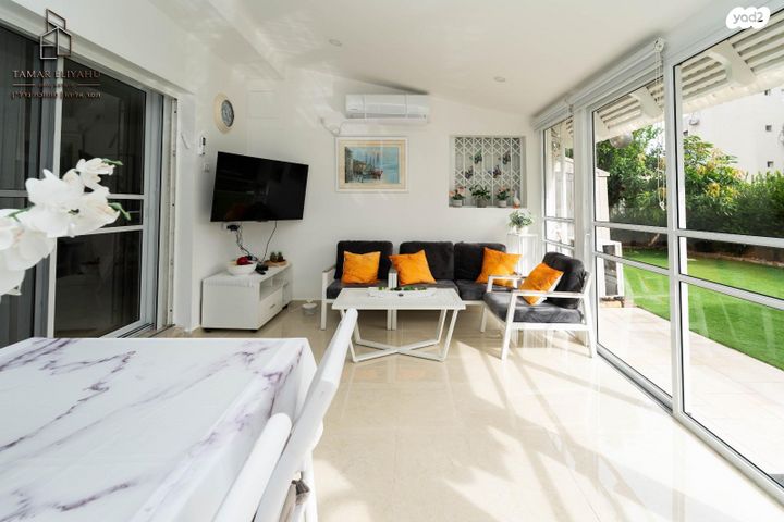 דירת גן, יבנה