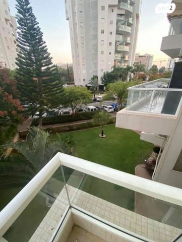 דירה, האמוראים, יבנה