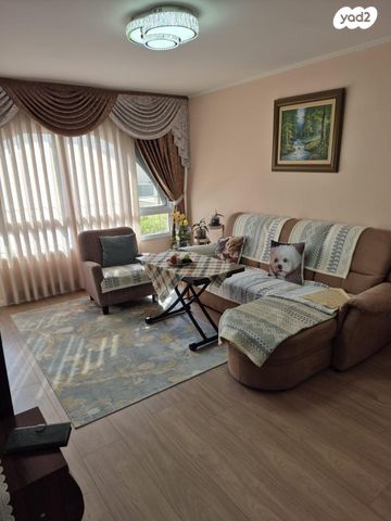 דירה, משעול רוגל 1077, נווה דוד, דימונה