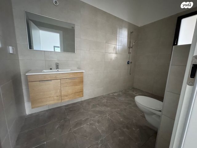 דירת גן, נווה זמר, רעננה