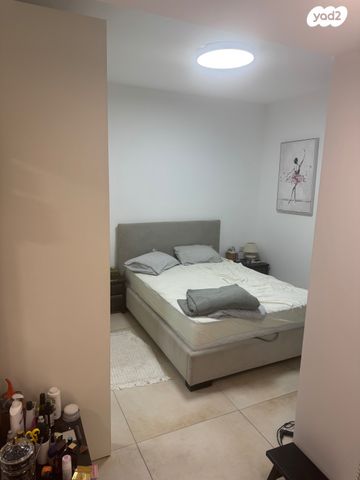 דירה, יצחק שמיר, רמת הדר, גבעת שמואל