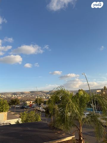 דירה, נחליאלי, סנסן, צור הדסה