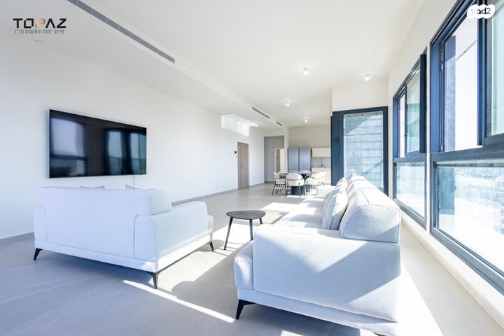 גג/ פנטהאוז, סוקולוב 12, רוטשילד עצמאות, בת ים