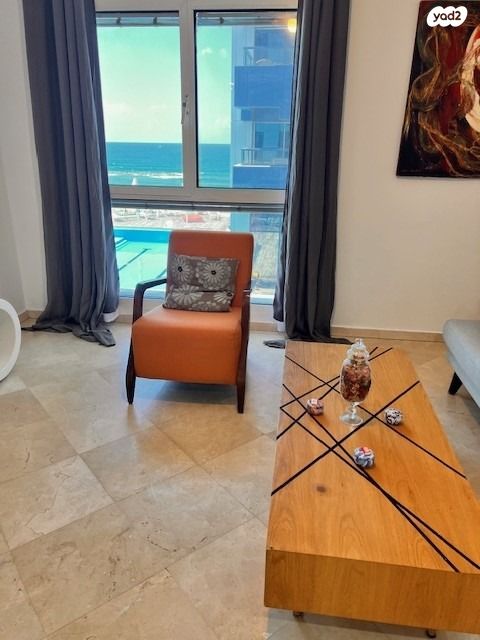 דירה, רציף הרברט סמואל, כרם התימנים, תל אביב יפו