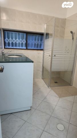 דירה, דוד פינסקי, מרכז הכרמל, חיפה