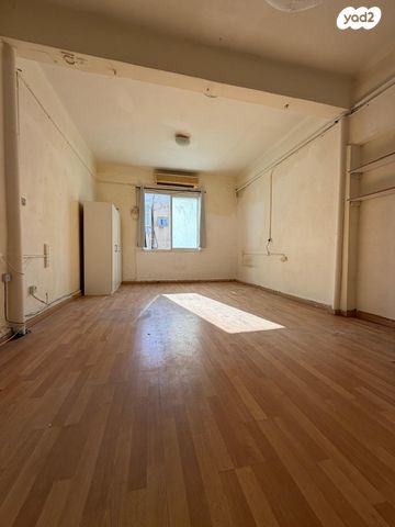 סטודיו/ לופט, קלישר 21, לב תל אביב, לב העיר צפון, תל אביב יפו