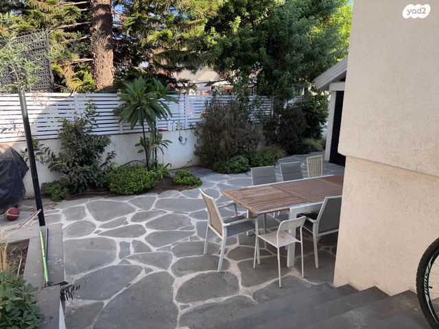 בית פרטי/ קוטג', מרכז המושבה, אבן יהודה