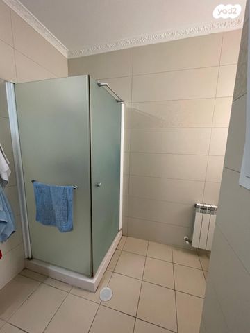 דירה, אלעזר מנחם גלרנטר, חומת שמואל, הר חומה, ירושלים