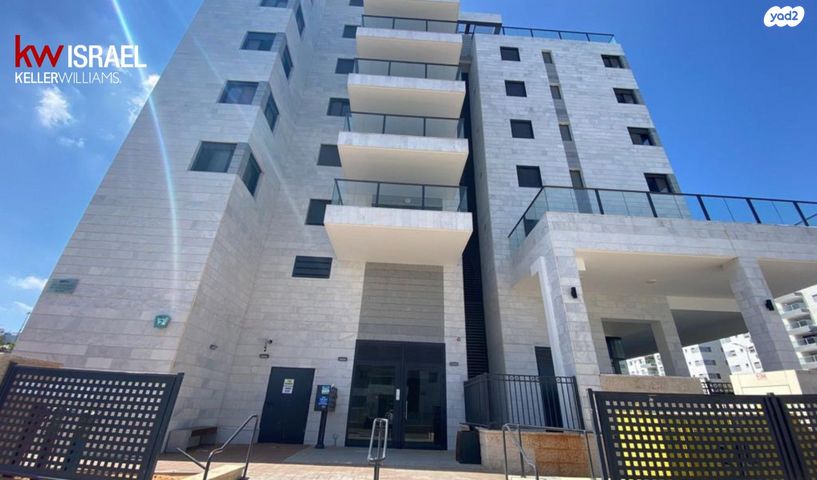 דירה, לוטם 2, הפרחים, חריש