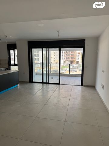 דירה, יונה וולך 7, גרין פארק החדשה, הוד השרון