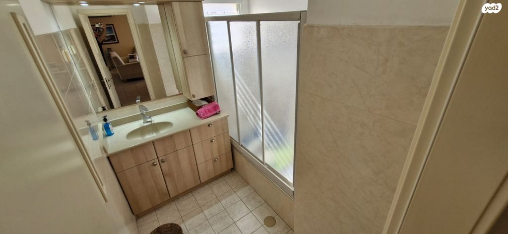 דירה, הראשונים, חלוצים, כפר סבא