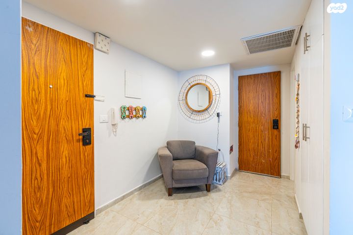 דירה, שדרות ברוך בוארון 6, גבעת אולגה, חדרה