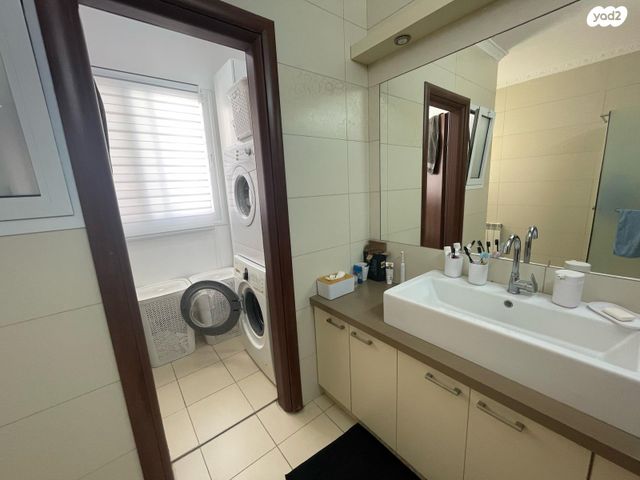 דירה, אלעזר מנחם גלרנטר, חומת שמואל, הר חומה, ירושלים