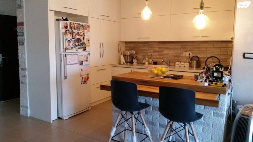 דירה, אהוד מנור, הכרם ב, עכו