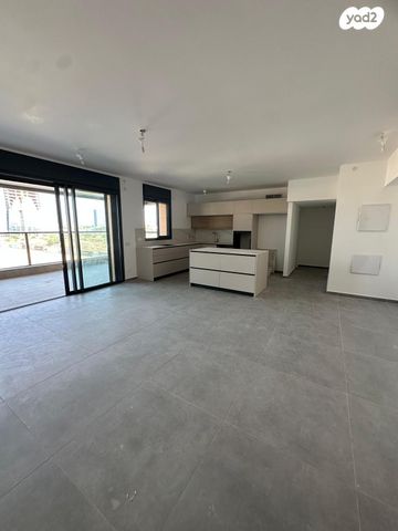 דירה, העמית יצחק, מב"ת מערב, אזור תעשייה חדש, ראשון לציון