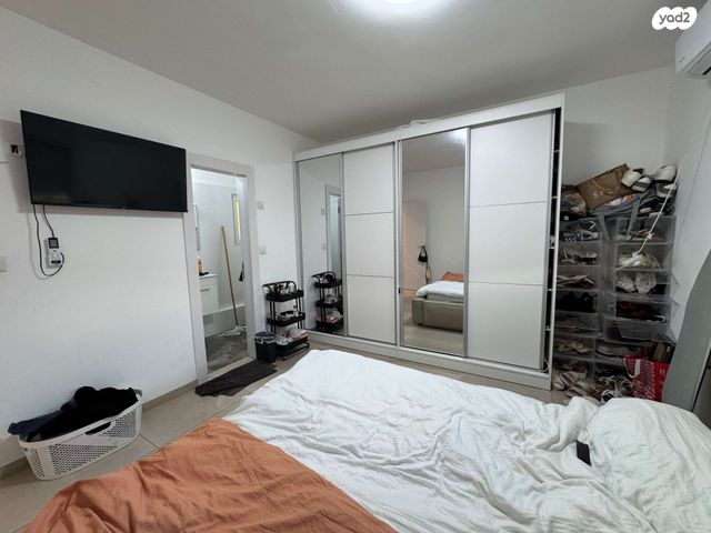 דירת גן, המיצר, גבעת יערה, יקנעם עילית