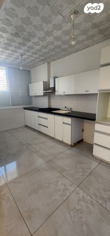 דירה, אריה שנקר, אגרובנק, חולון