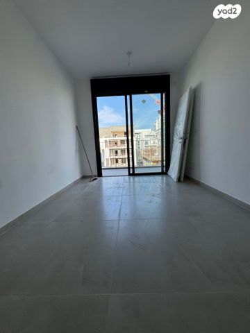 דירה, הרב יצחק ידידיה פרנקל 67, נווה שאנן, תל אביב יפו