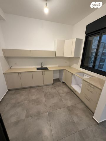 דירה, עפרה חזה 9, בת ים