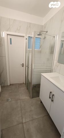 דירה, אריה שנקר, אגרובנק, חולון