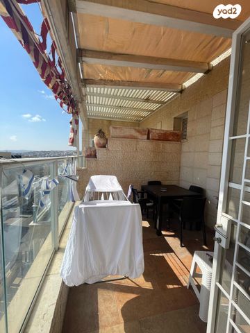 דירה, אלעזר מנחם גלרנטר, חומת שמואל, הר חומה, ירושלים