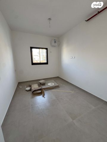 דירה, הרב יצחק ידידיה פרנקל 67, נווה שאנן, תל אביב יפו