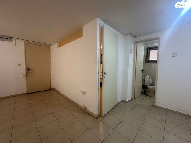 דירה, הראב"ע 25, תל אביב יפו