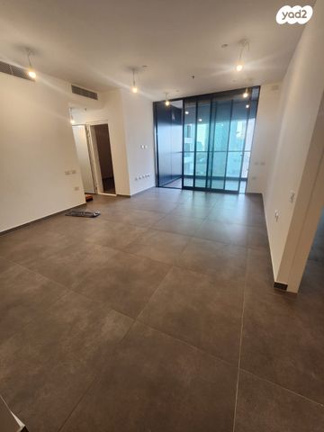 דירה, תוצרת הארץ, נחלת יצחק, תל אביב יפו