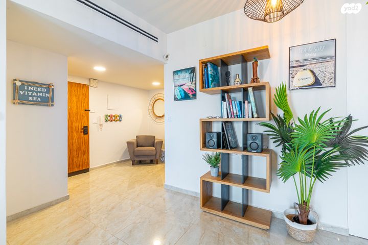 דירה, שדרות ברוך בוארון 6, גבעת אולגה, חדרה