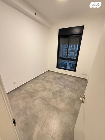 דירה, עפרה חזה 9, בת ים