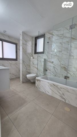 דירה, משה דיין, אפרידר, אשקלון