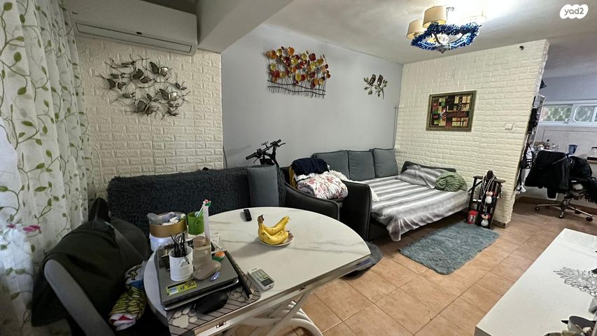 סמטת הצפורנים 