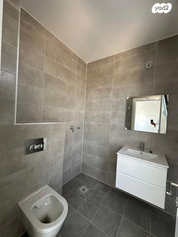 דירה, העמית יצחק, מב"ת מערב, אזור תעשייה חדש, ראשון לציון