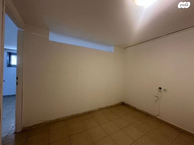 דירה, הראב"ע 25, תל אביב יפו