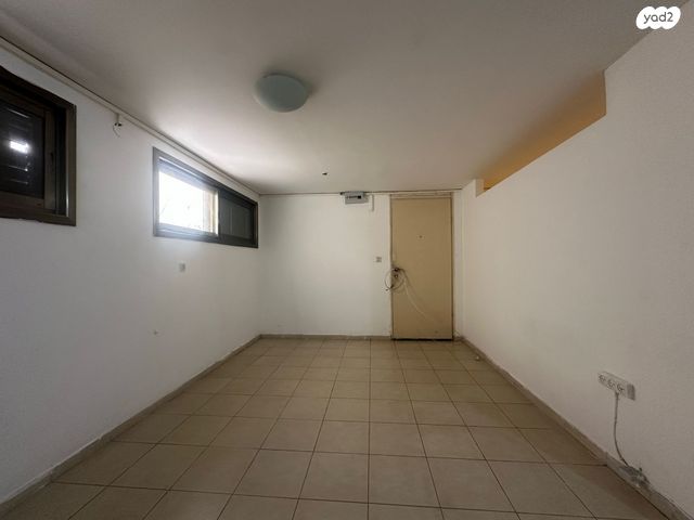 דירה, הראב"ע 25, תל אביב יפו