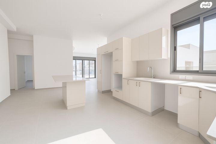 גג/ פנטהאוז, בר אילן, נווה דוד רמז, רעננה