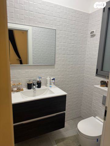 דירה, הררי, נווה יהושע, ערמונים, רמת גן