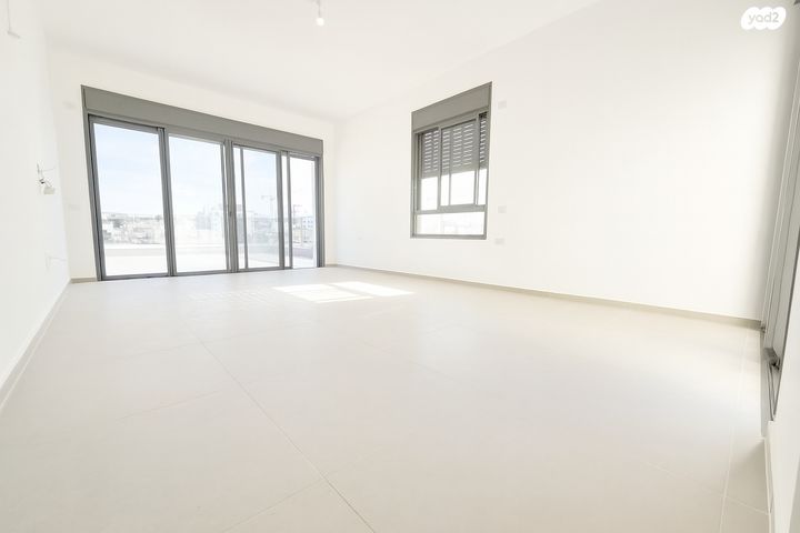 גג/ פנטהאוז, בר אילן, נווה דוד רמז, רעננה