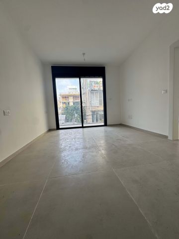 דירה, הרב יצחק ידידיה פרנקל 65, תל אביב יפו