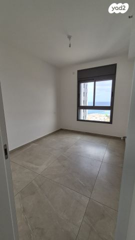 דירה, משה דיין, אפרידר, אשקלון