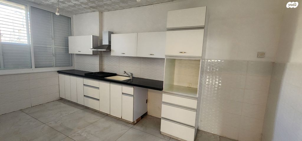 דירה, אריה שנקר, אגרובנק, חולון