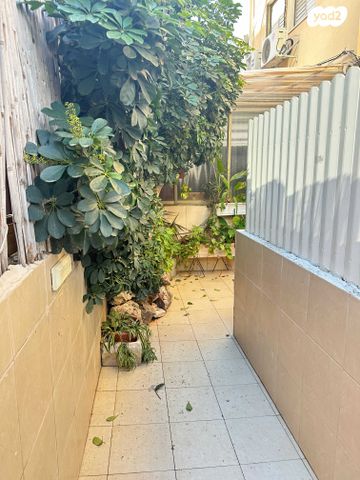 דירה, דרך נגבה 60, נווה רם, שיכון מזרחי, רמת גן